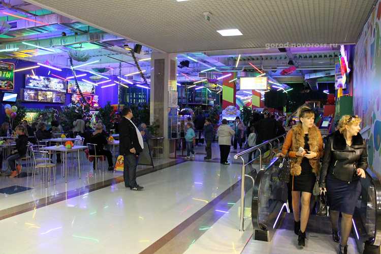 Преимущества и недостатки монитора на красной площади